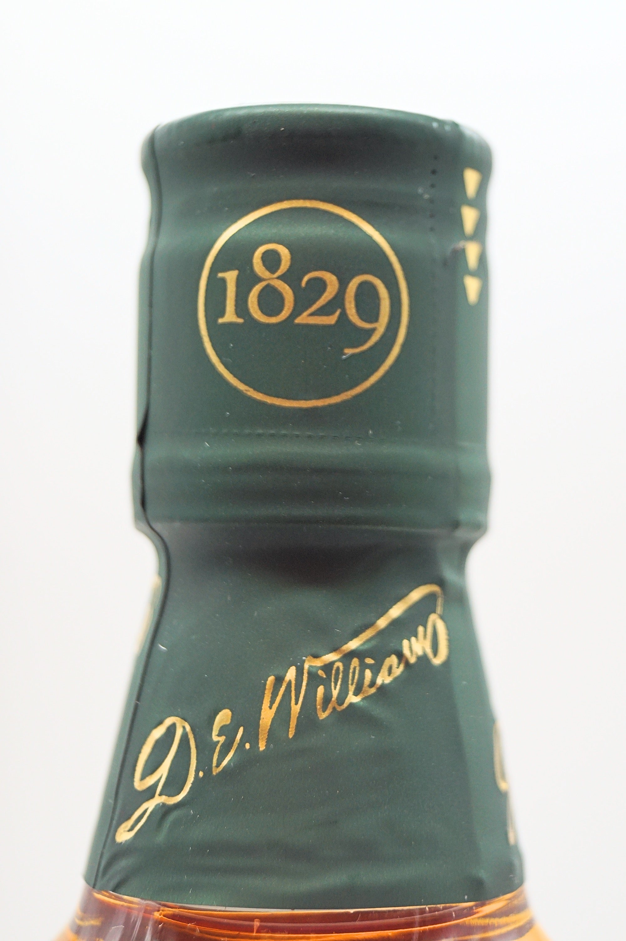  Tullamore Dew - The Legendary Irish Whiskey
