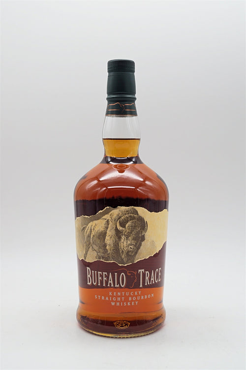  Buffalo Trace Distillery - Kentucky Straight Bourbon Whiskey